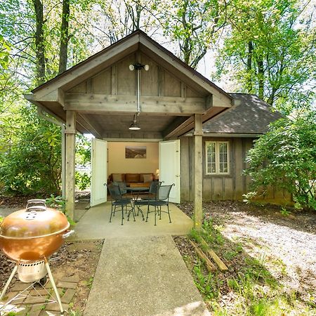 Love Ridge Mountain Lodging Lyndhurst Εξωτερικό φωτογραφία