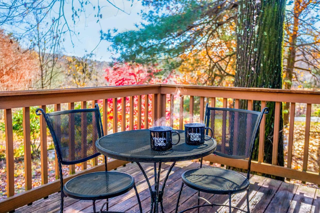 Love Ridge Mountain Lodging Lyndhurst Εξωτερικό φωτογραφία