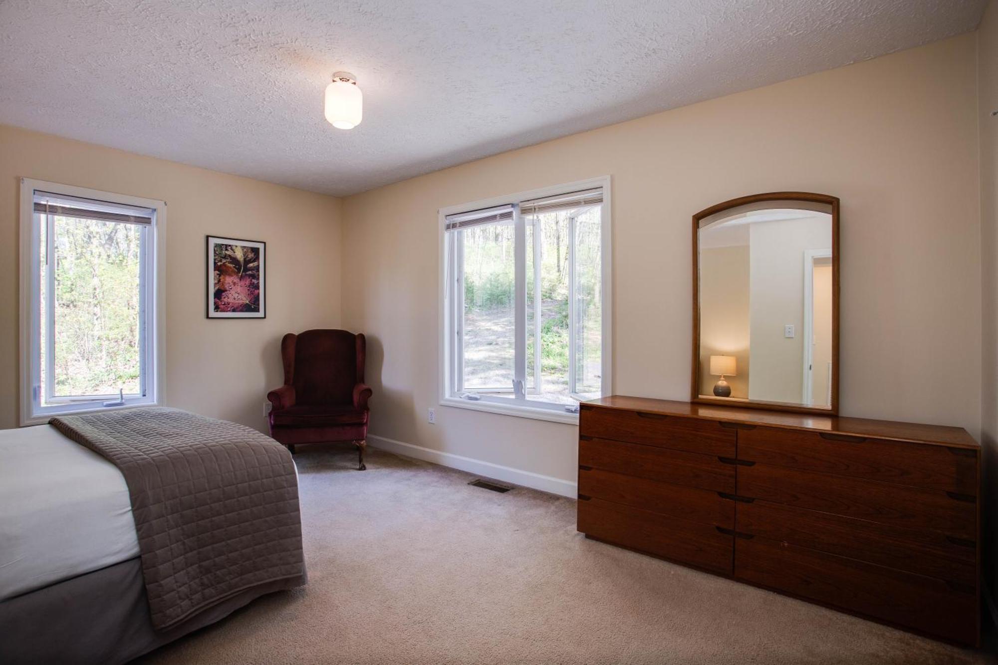 Love Ridge Mountain Lodging Lyndhurst Εξωτερικό φωτογραφία