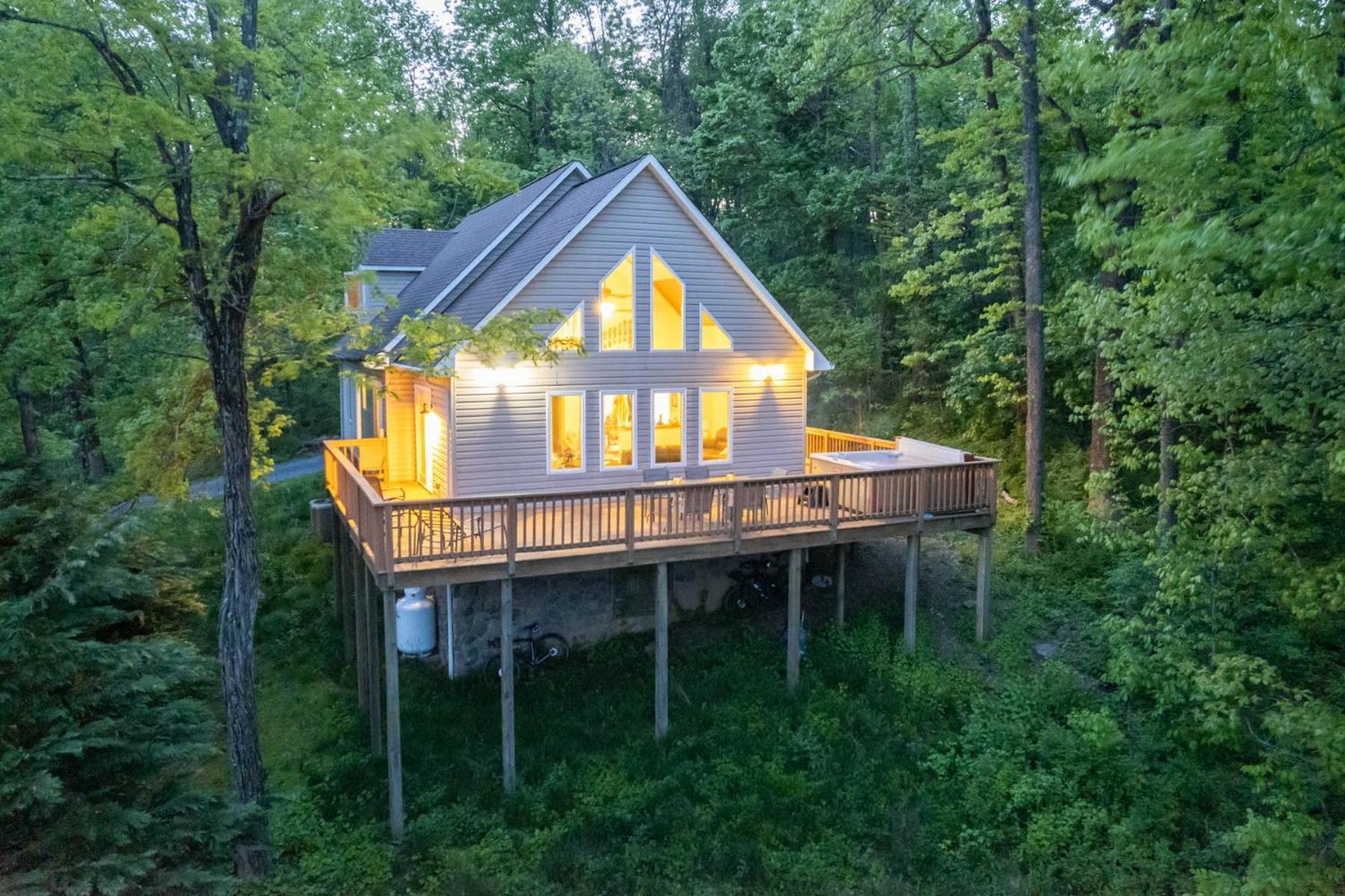 Love Ridge Mountain Lodging Lyndhurst Εξωτερικό φωτογραφία